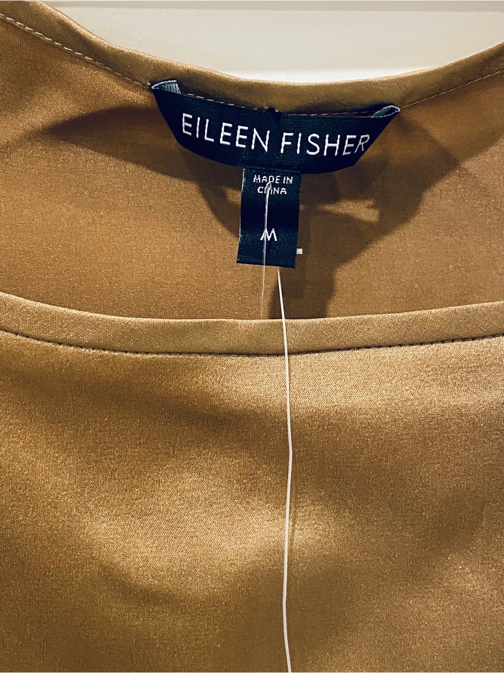 NWT Eileen Fisher Stretch Silk Charmeuse Scoop Neck Shell Bronze Gold Medium - Picture 3 of 4